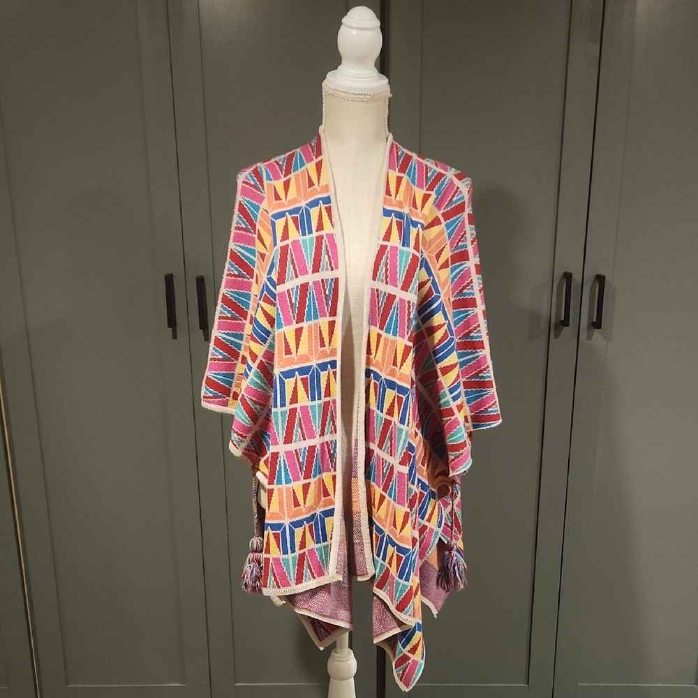 《 Manos Del Uruguay 》Geo Knit Poncho